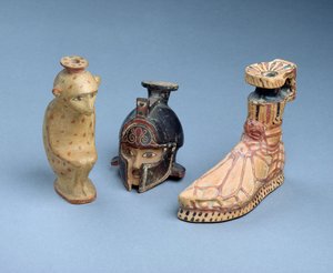 Trois pots à parfum 